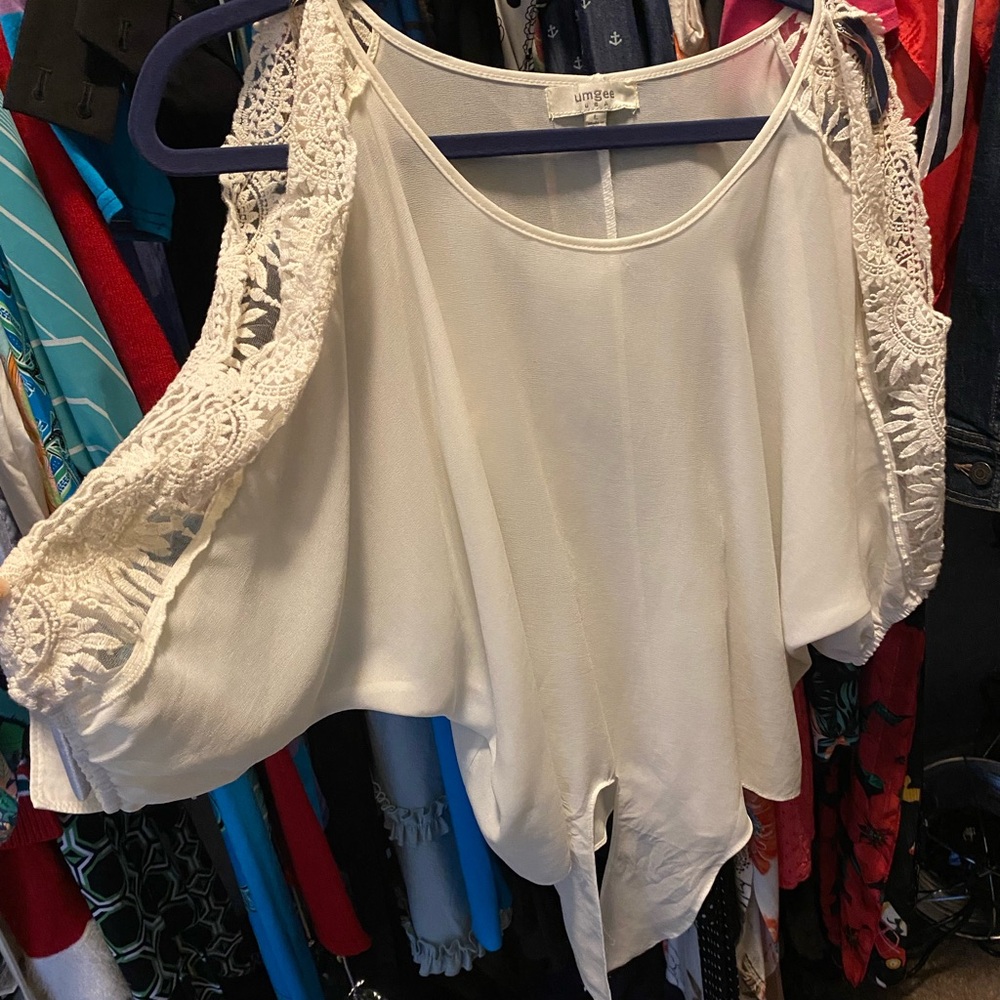 Umgee Cold Shoulder White Top